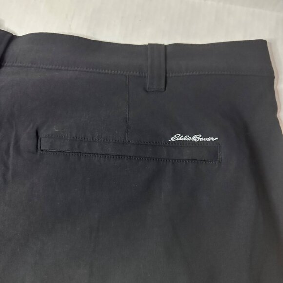 Eddie Bauer Shorts Mens 42 MR Takeoff Chino Shorts Black w Pockets NWT - Picture 8 of 8